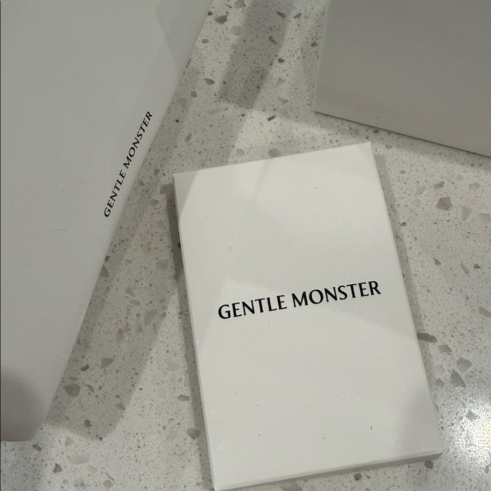 Authentic new gentle monster sunglasses - Picture 7 of 7